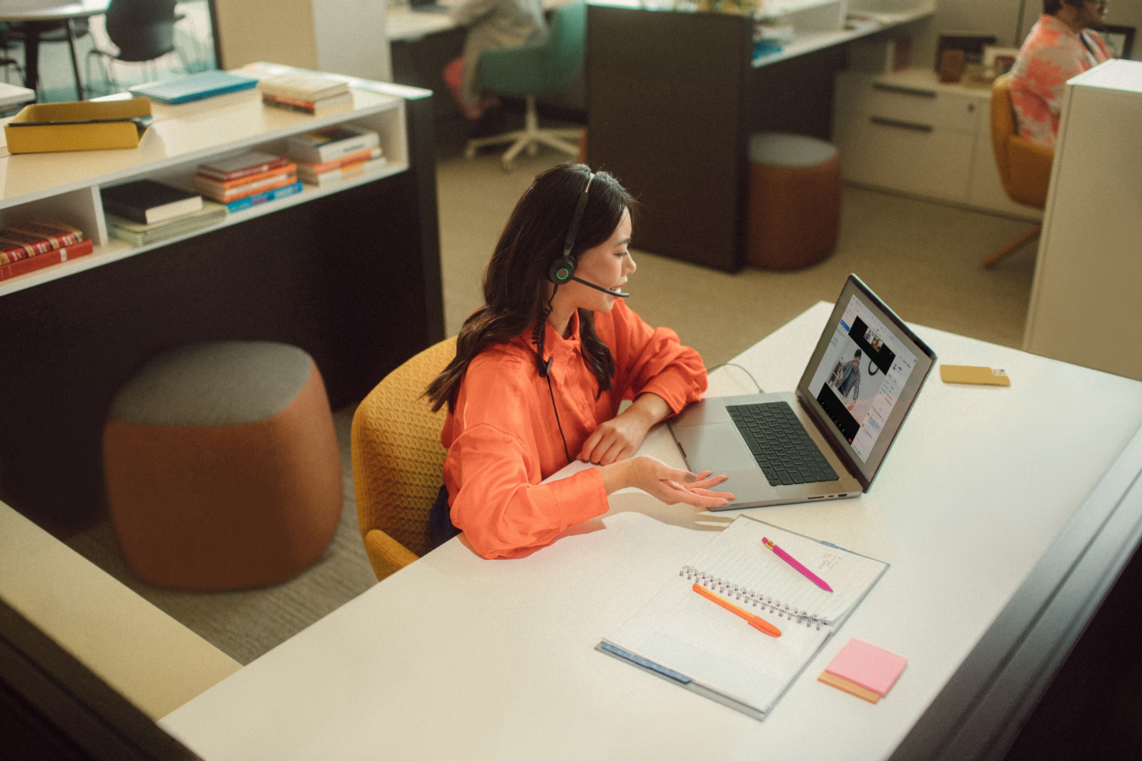 Scaling Success: How Generative AI is Revolutionizing Customer Experience  (CX) | Zoom